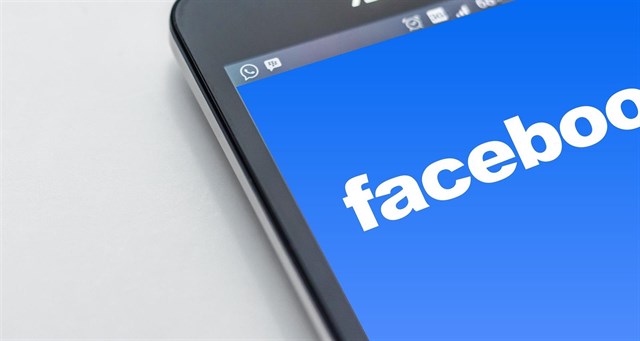 Facebook prueba los anuncios con realidad aumentada en el News Feed del perfil